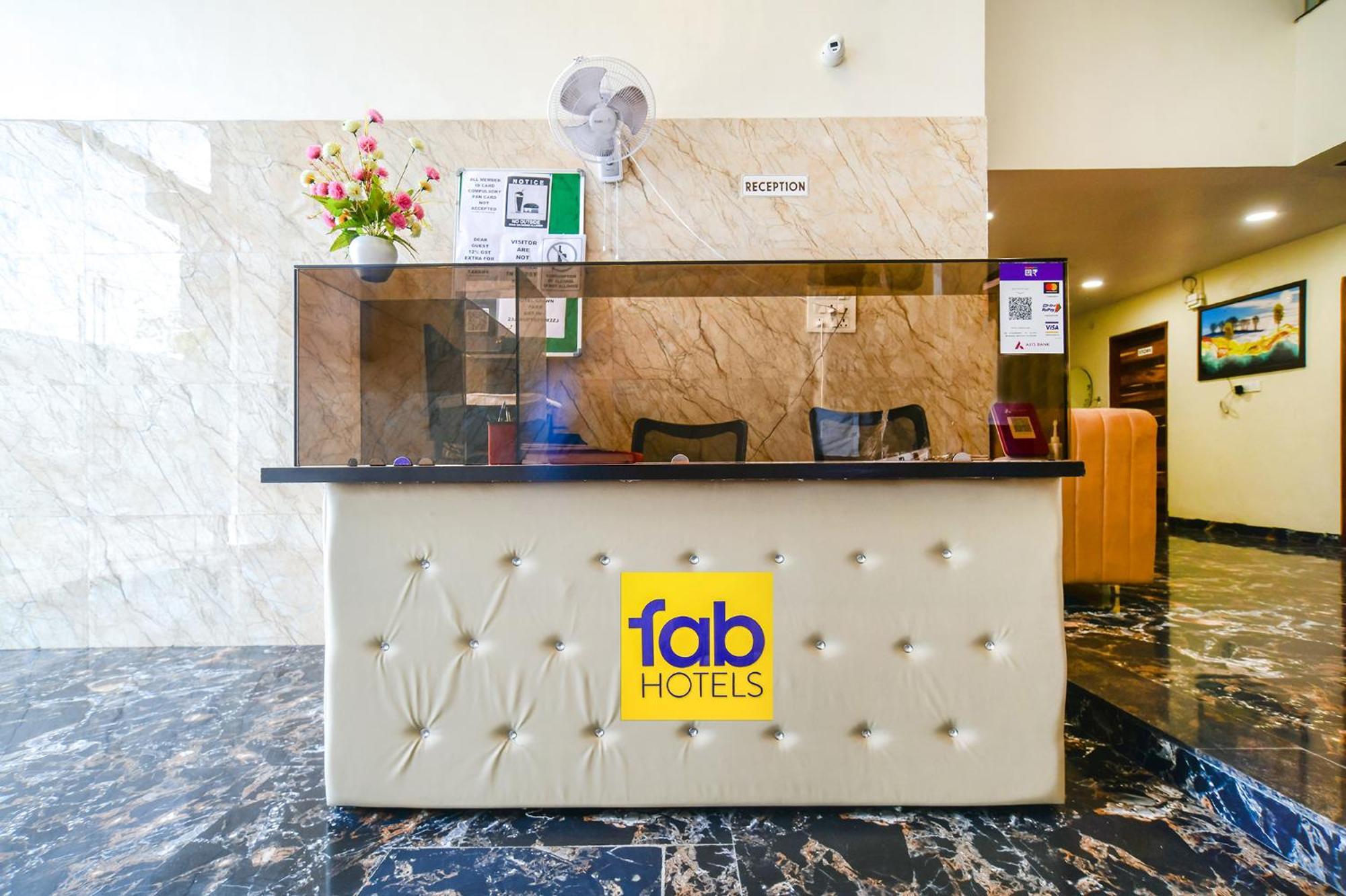 Fabhotel Crown Park Indore Esterno foto